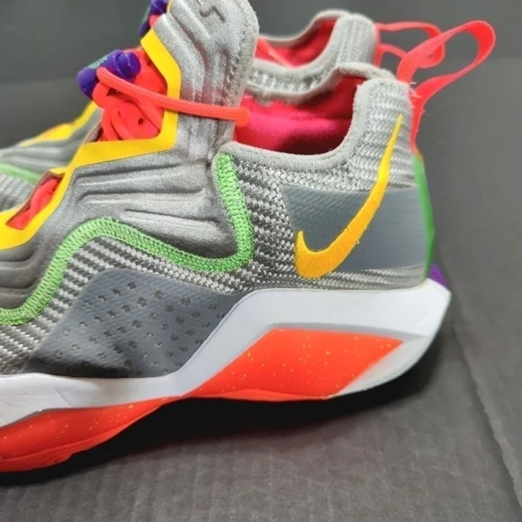 Nike LeBron Soldier 14 'Hare' Multicolor Basketball Sneakers Men Shoes Sz 11.5
